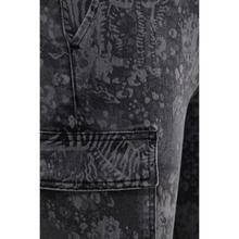 Load image into Gallery viewer, DESIGUAL Skinny Cargo Pants - close up
